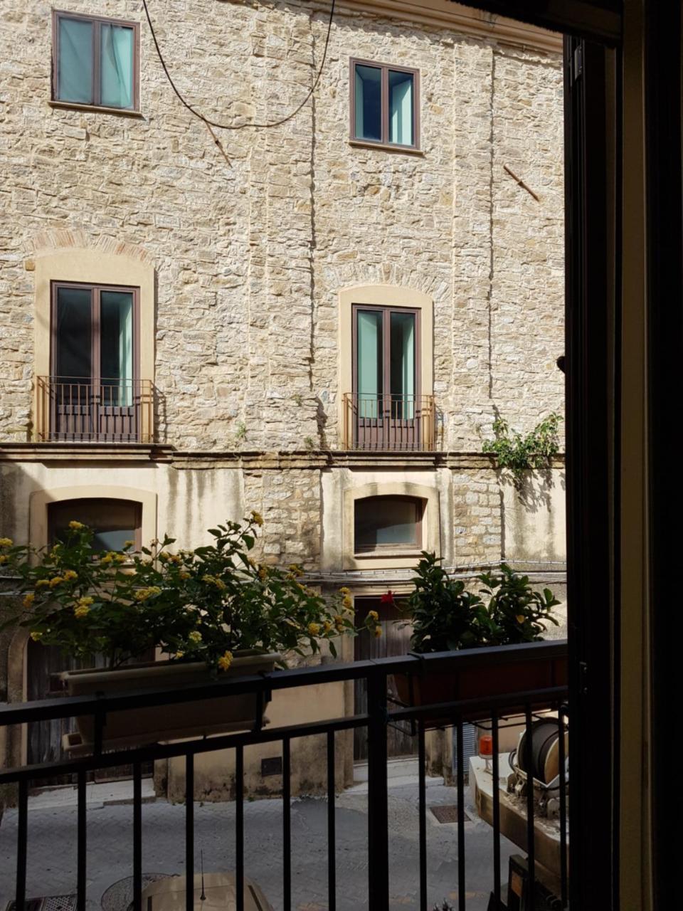 Bed and Breakfast Casa Coccinella Caltanissetta Exterior foto